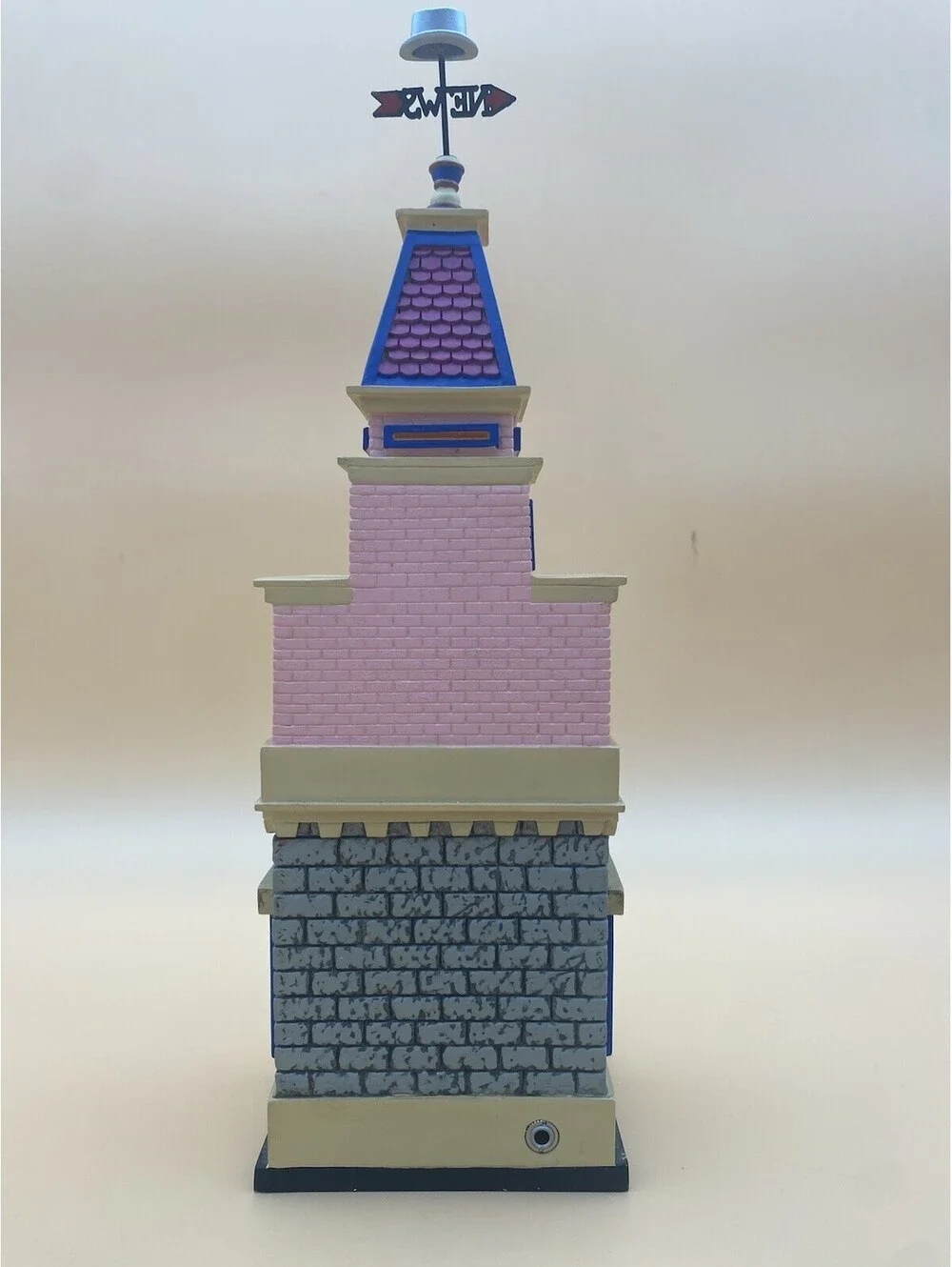 Department 56 Monopoly CityLights Newsstand Daily One-Forty St. Charles Place